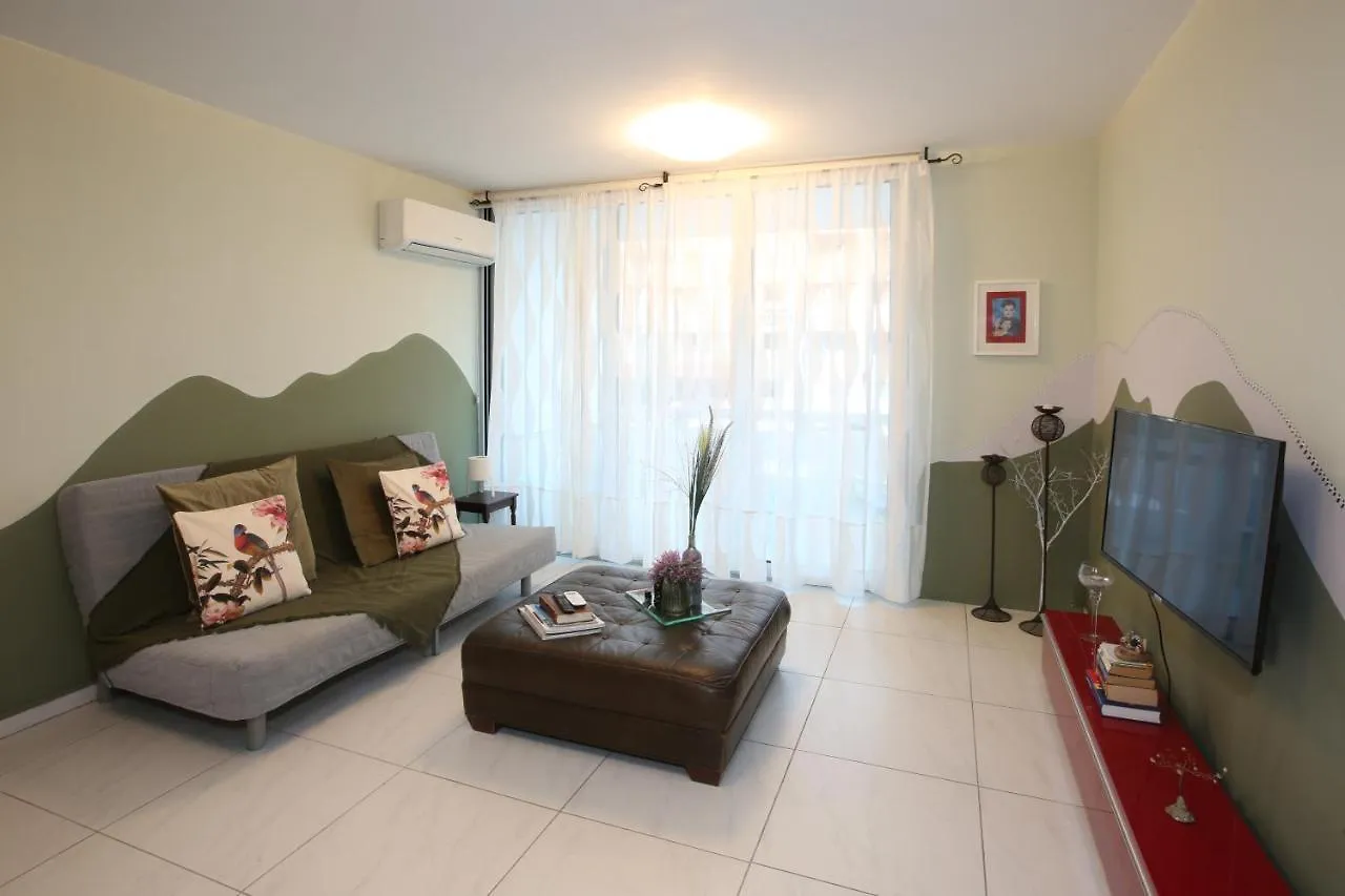 Apartament 930M To Beach-2 Bedroom+Veranda-Perfect Located Larnaca